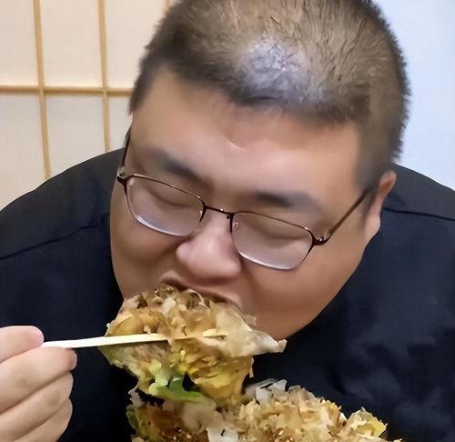 伦敦吃瓜网红是谁呀图片,揭秘伦敦网红“吃瓜达人”之谜