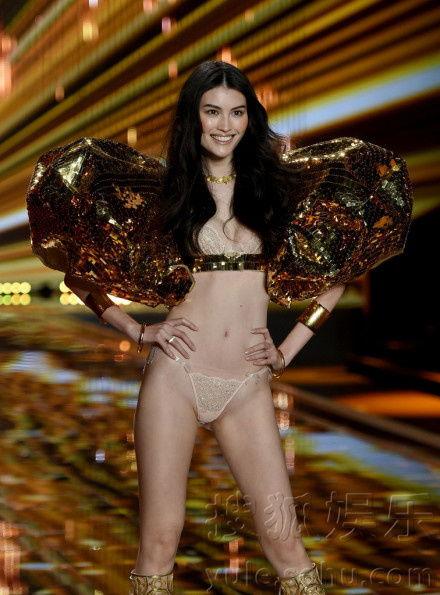 超模何穗爆料视频播放全集,爆料视频全集深度解析