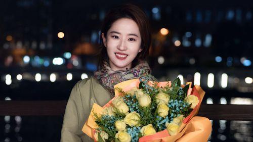 刘亦菲干妈爆料事件视频,揭秘明星背后的故事